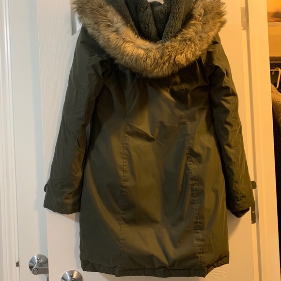 Aritzia TNA Summit Parka - Picture 4 of 5